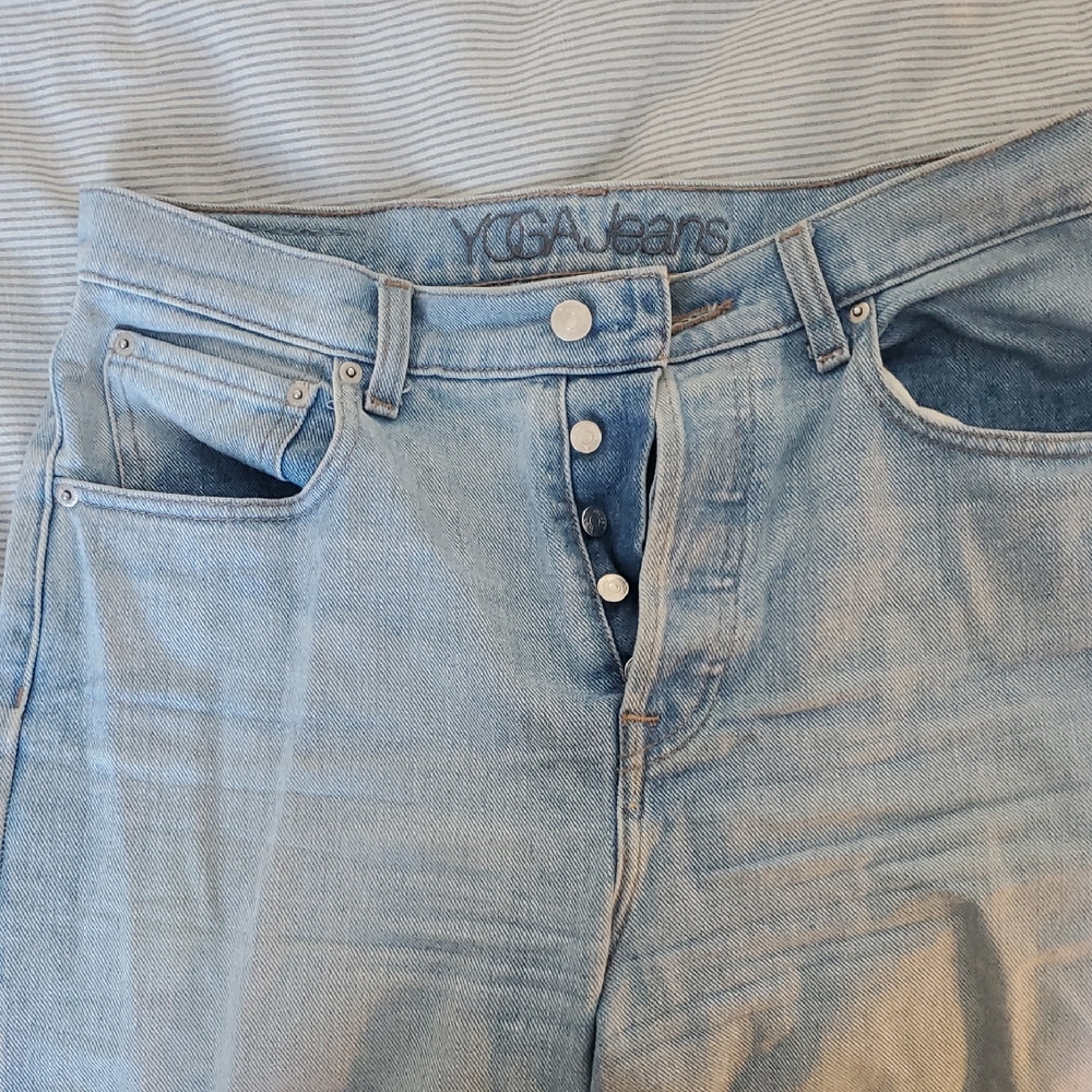 Light Blue YOGA Jeans Chloe